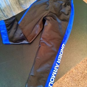 Under Armour - Boys size 5